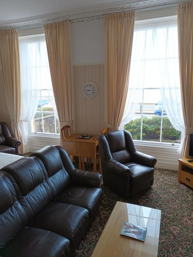 Eden Vale Ground Floor Sea View Apartment Morecambe Bagian luar foto