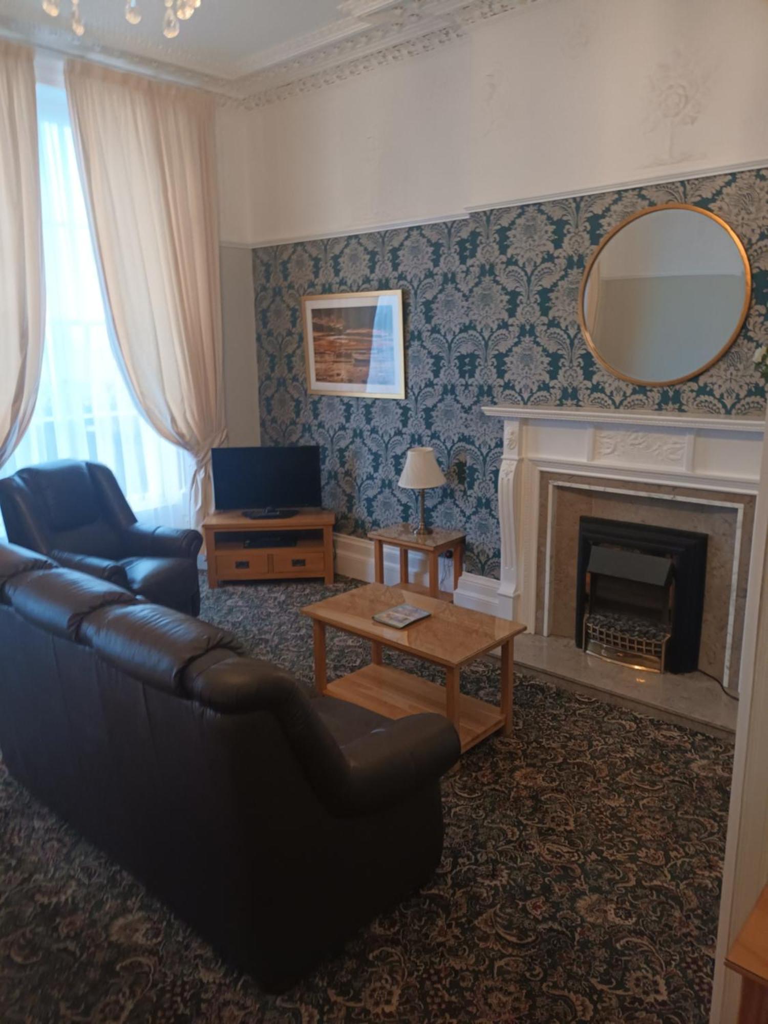 Eden Vale Ground Floor Sea View Apartment Morecambe Bagian luar foto